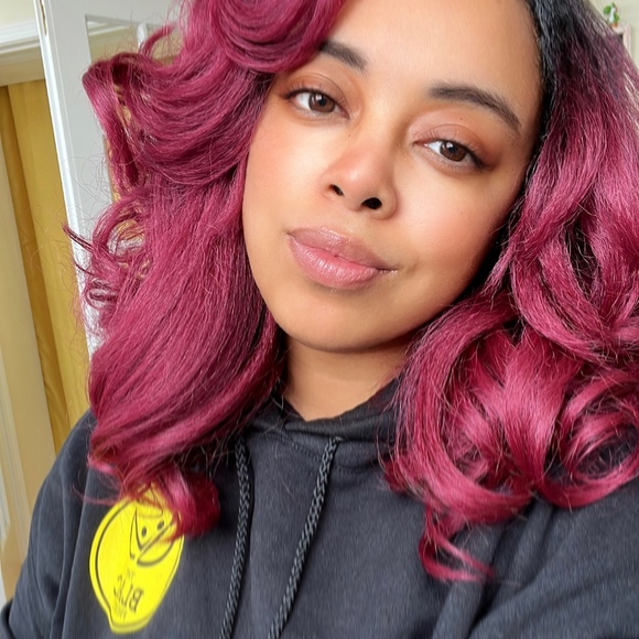 Meet your Posher, Rochelle - Picture 1 of 1